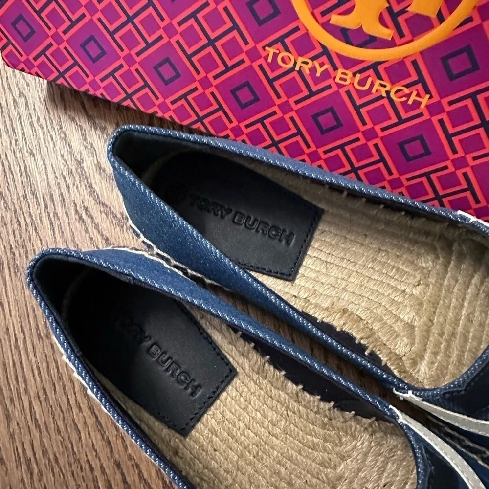 NWT! NEW! Tory Burch Poppy Canvas Leather Mixed Espadrilles -Denim Size US 5.5
